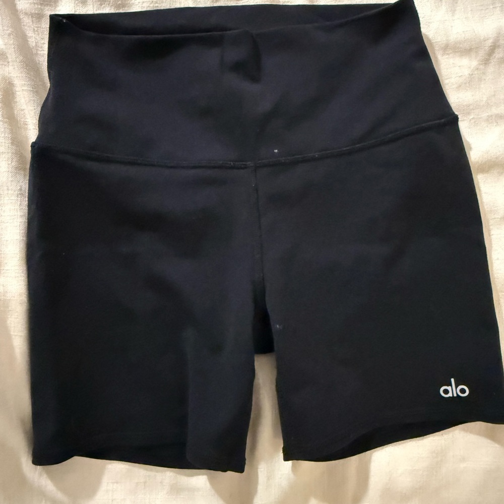 ALO Yoga Women's airbrush Black Bike Shorts